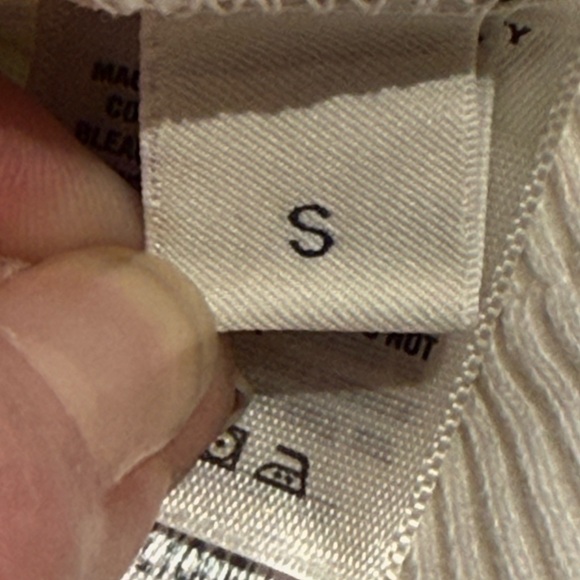 CITIZENS OF HUMANITY Scarlett Rib Henley Top - Picture 12 of 13